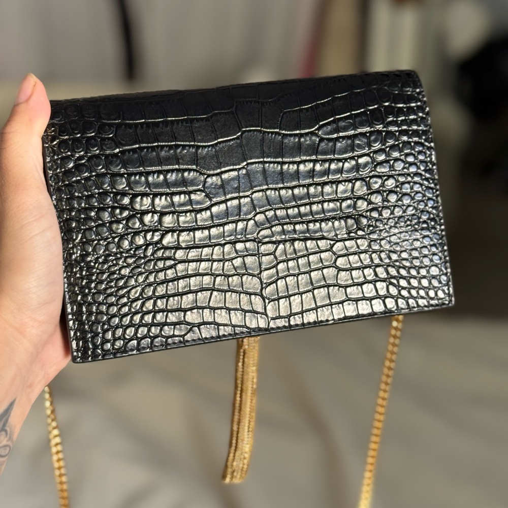 ❌SOLD❌YVES SAINT LAURENT KATE TASSEL CROC WALLET ON CHAIN - Picture 14 of 16